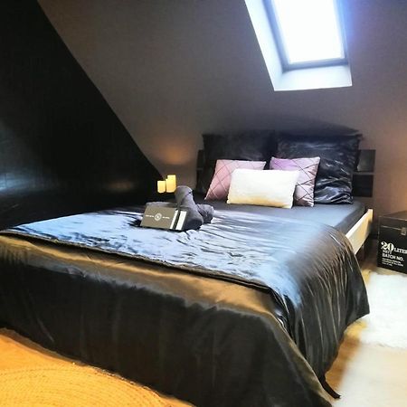 L'Escale Glamour Et Chic - Petit Dejeuner, Netflix, Wifi Niederbronn-les-Bains Eksteriør billede