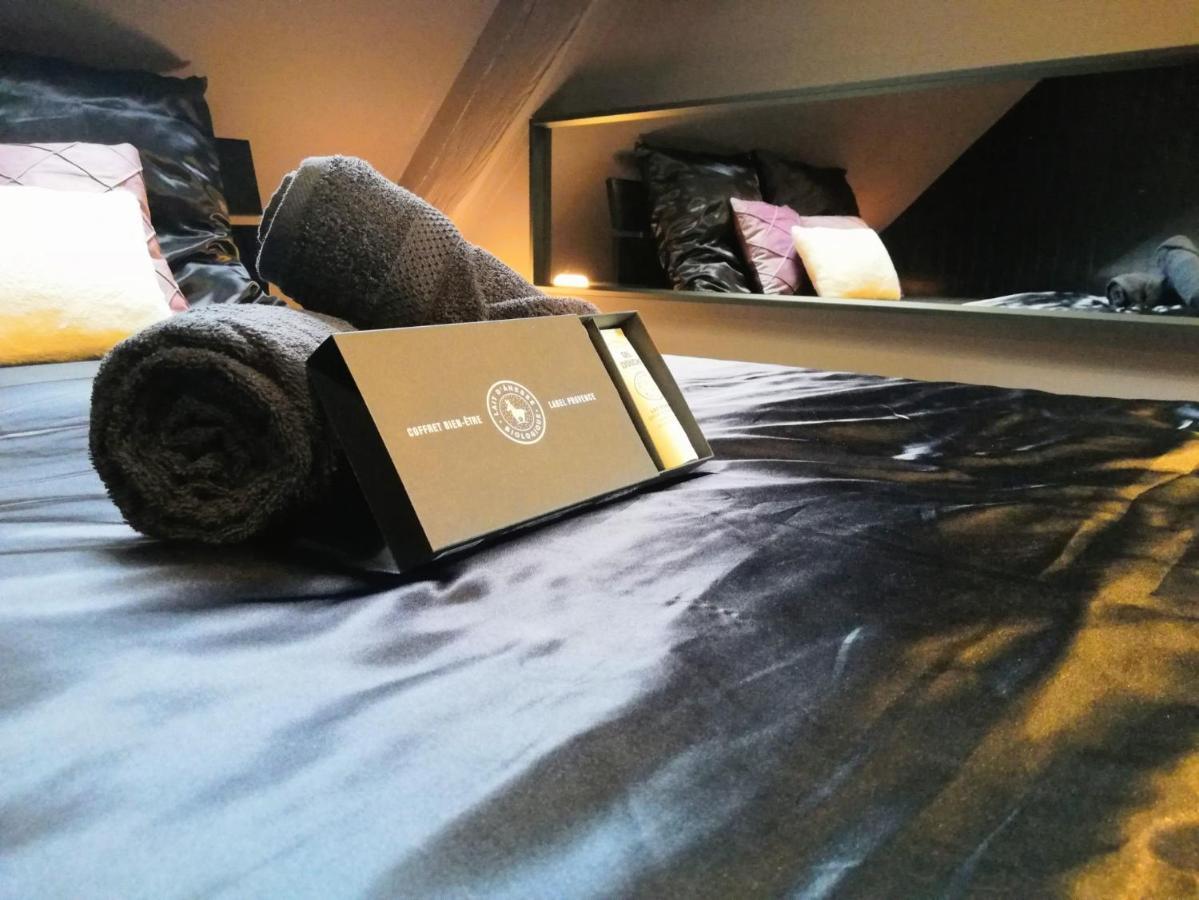 L'Escale Glamour Et Chic - Petit Dejeuner, Netflix, Wifi Niederbronn-les-Bains Eksteriør billede